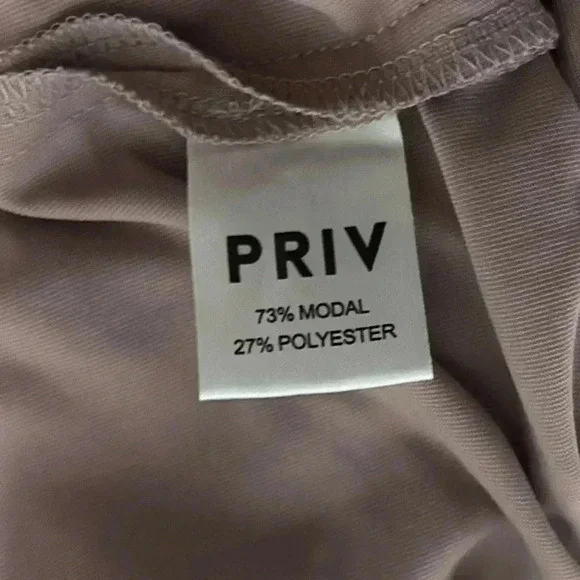 Priv Dress - Picture 6 of 7